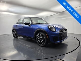 2026 MINI Hardtop 4 Door Iconic