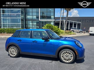 2025 MINI Hardtop Signature Plus