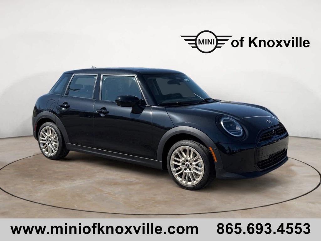 2025 MINI Hardtop Signature Plus