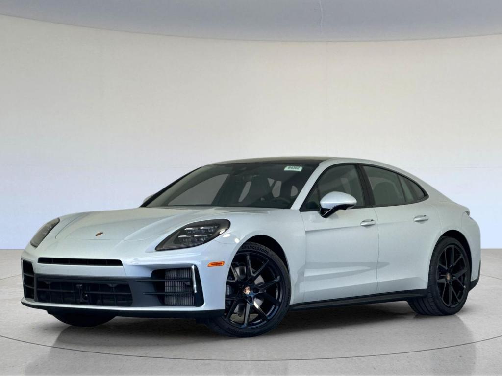 2026 Porsche Panamera Base
