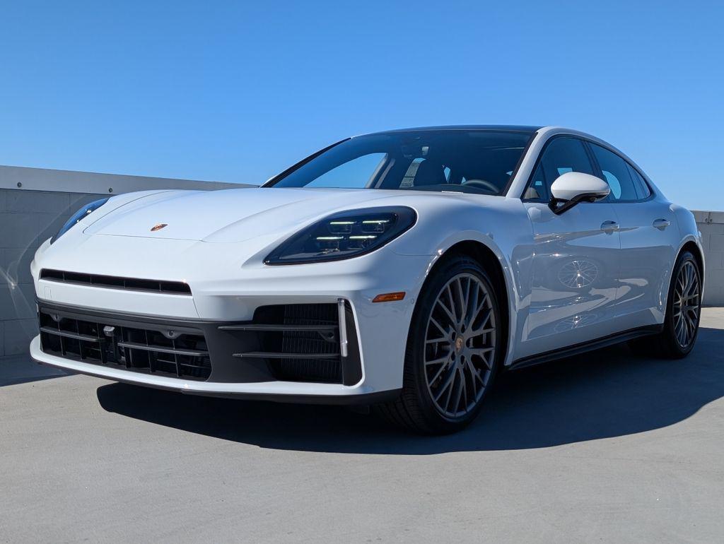 2026 Porsche Panamera Base