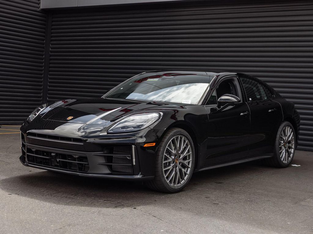 2026 Porsche Panamera Base