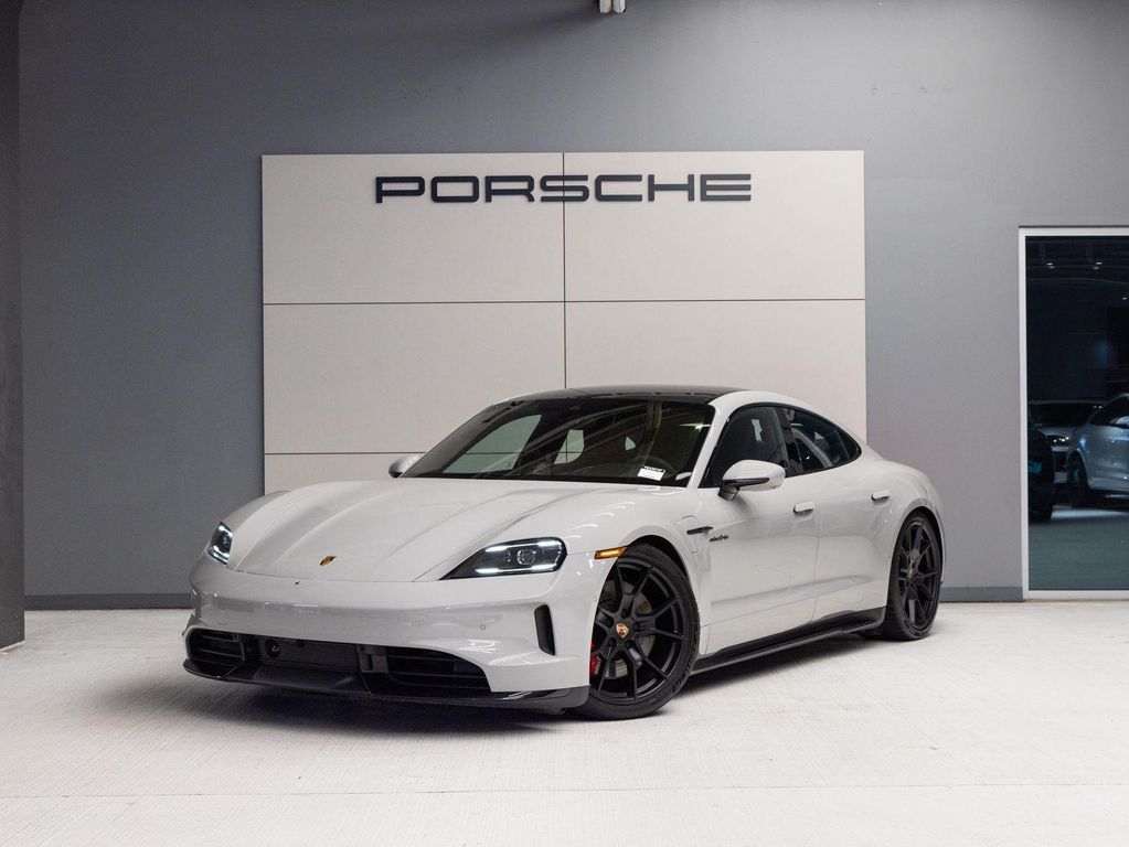 2026 Porsche Taycan GTS