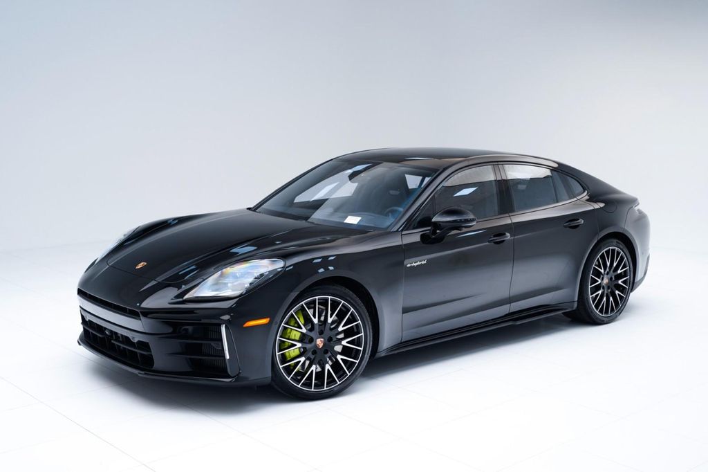 2026 Porsche Panamera 4 E-Hybrid